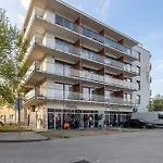 Functional Family In The Center With Balcony By Renters Appartement