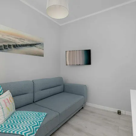 Functional Family In The Center With Balcony By Renters Appartement *